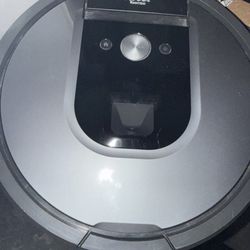 I Robot Self Vacuum 