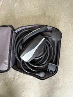 Tesla mobile charger
