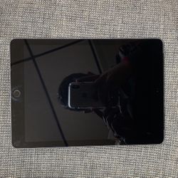 iPad 6th Gen. Wi-Fi +cellular 32Gb Space Gray