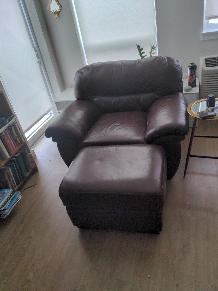 Leather Lounger Arm Chair 