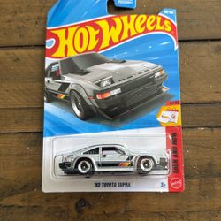 Hot Wheels - 82’ Toyota Supra -