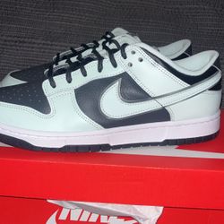 Nike Dunk Low Retros