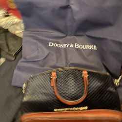 Dooney And Bourke Cross body Bag