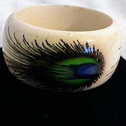 Vintage Lucite Peacock Feather Bangle Bracelet