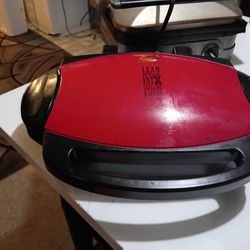 two different electrical cooking grills