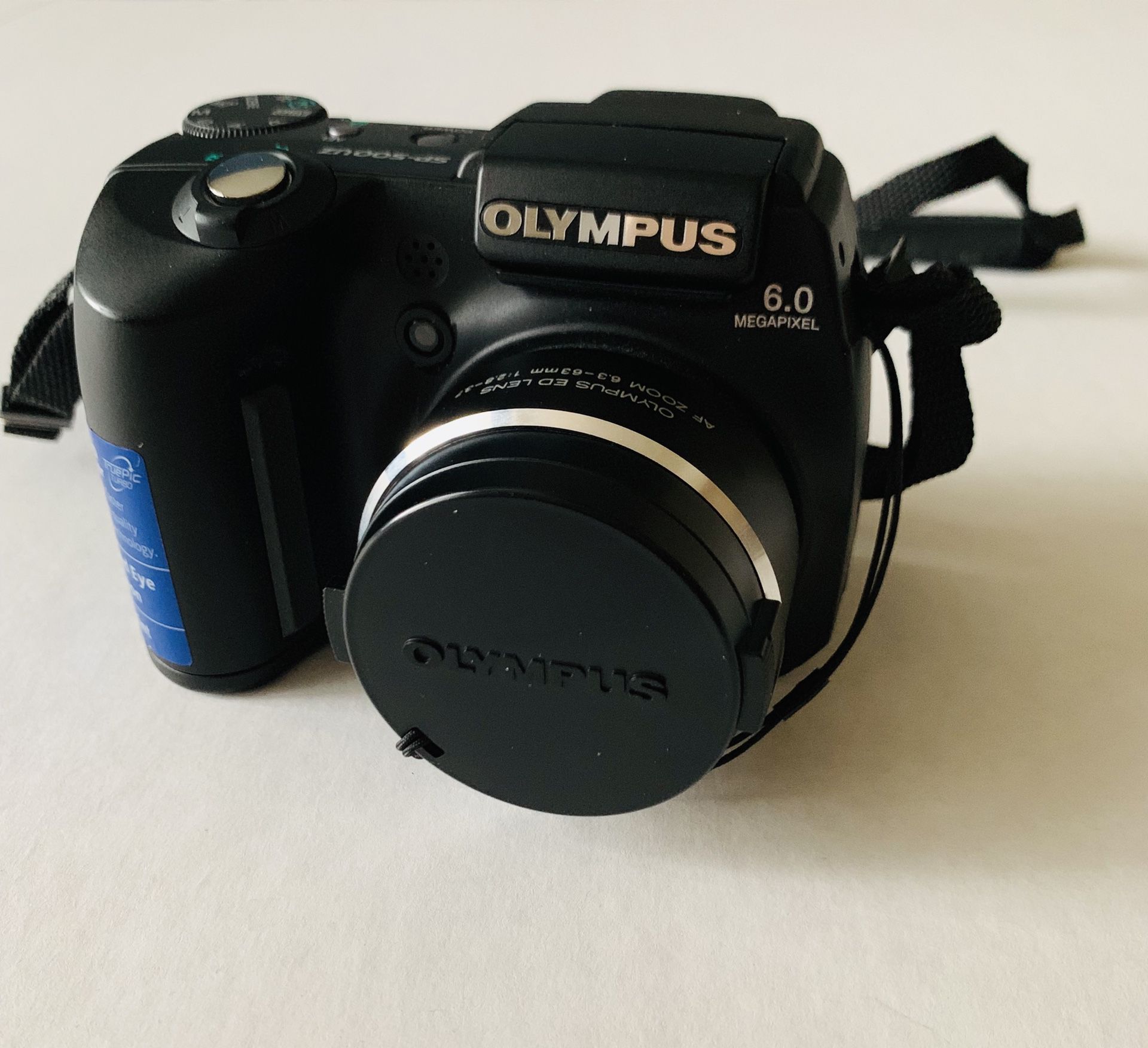 Olympus SP-500UZ- AF ZOOM 6.3-63mm- 10x Optical Zoom- Digital Camera Bundle with carry bag. Condition is Used.