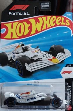 2026 Hot Wheels VISA CASH APP RACING BULL FORMULA ONE F1 D Case