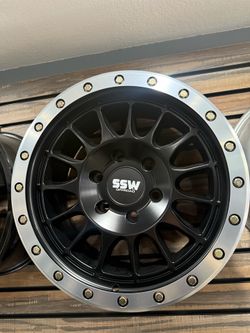PAQUETES DE RINES Y LLANTAS 🔥 💪 ¡TAMBIÉN LEVANTAMOS TROCAS! 🚙🔥 ✅ TODAS LAS MEDIDAS DISPONIBLES: • 31” • 32” • 33” • 34” • 35” • 37” • 38” • 40”