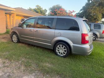 2016 Chrysler Town & Country