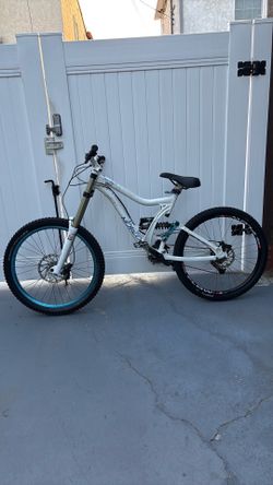Norco Shore Three freeride downhill