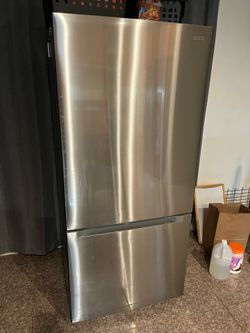 Vissani Refrigerator  30inch 18.7 cu. Ft