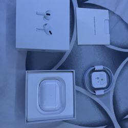 AirPod Pro  MagSafe Wireless Charging Case USB-C. And Apple care+