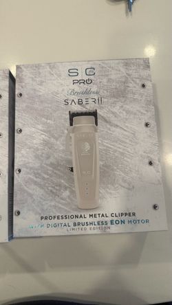 WHITE SABER 2.0 CORDLESS CLIPPER STYLECRAFT PRO