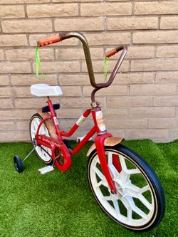 Vintage Strawberry Shortcake Girls Bike