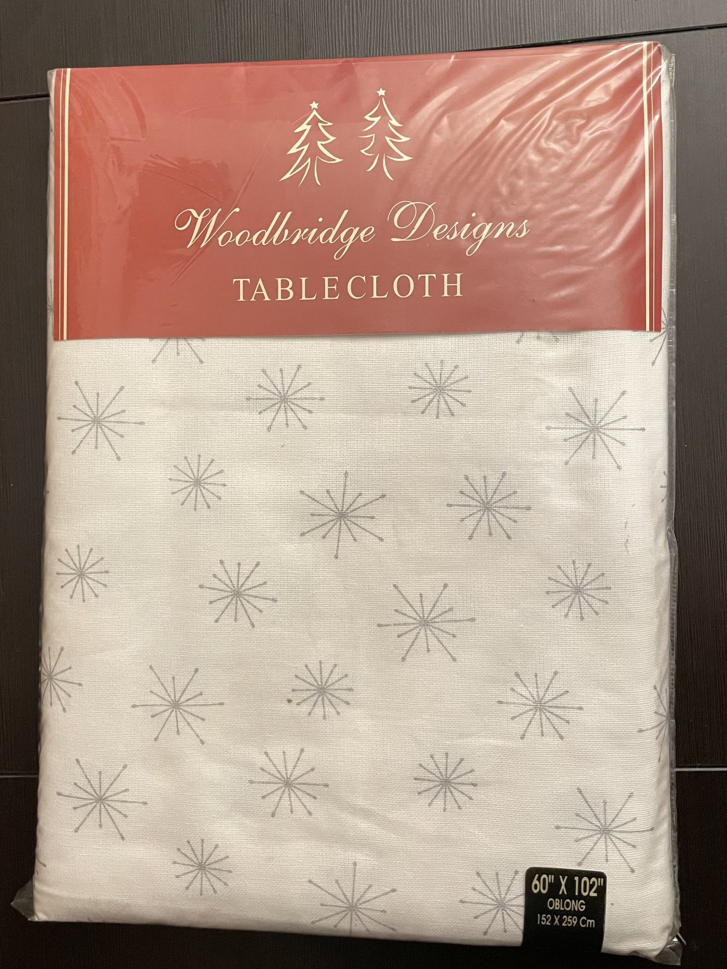 Woodbridge Designs Atomic Burst White Cotton Table Cloth 60”X 102” Oblong 