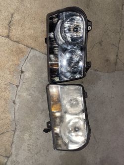 2005 two 2010 Chrysler 300 headlights