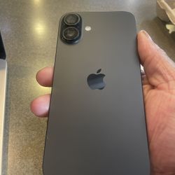 iPhone 16 Plus 