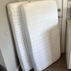 Like NEW Dual Side Crib Mattress
