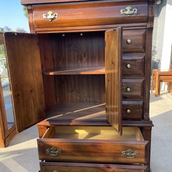Big Dresser 