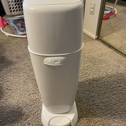 Diaper Genie 