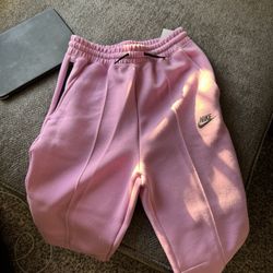 Nike Tech Jogger kids SIZE LARGE 