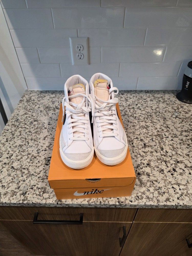 Nike Blazer Mid ´77 White/Black
