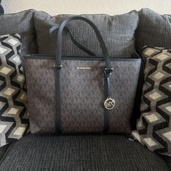 Black/Brown Michael Kors Purse