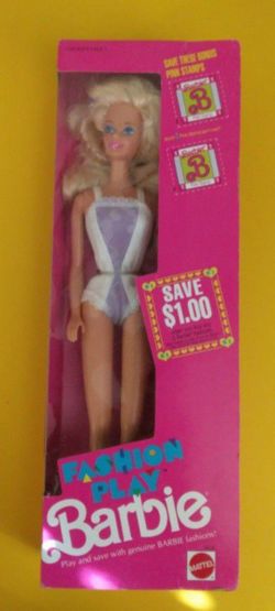 Vintage Barbie Fashion Play 1990