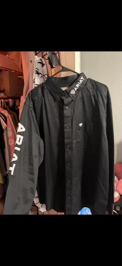 Ariat long sleeve Xl and jeans 42x32