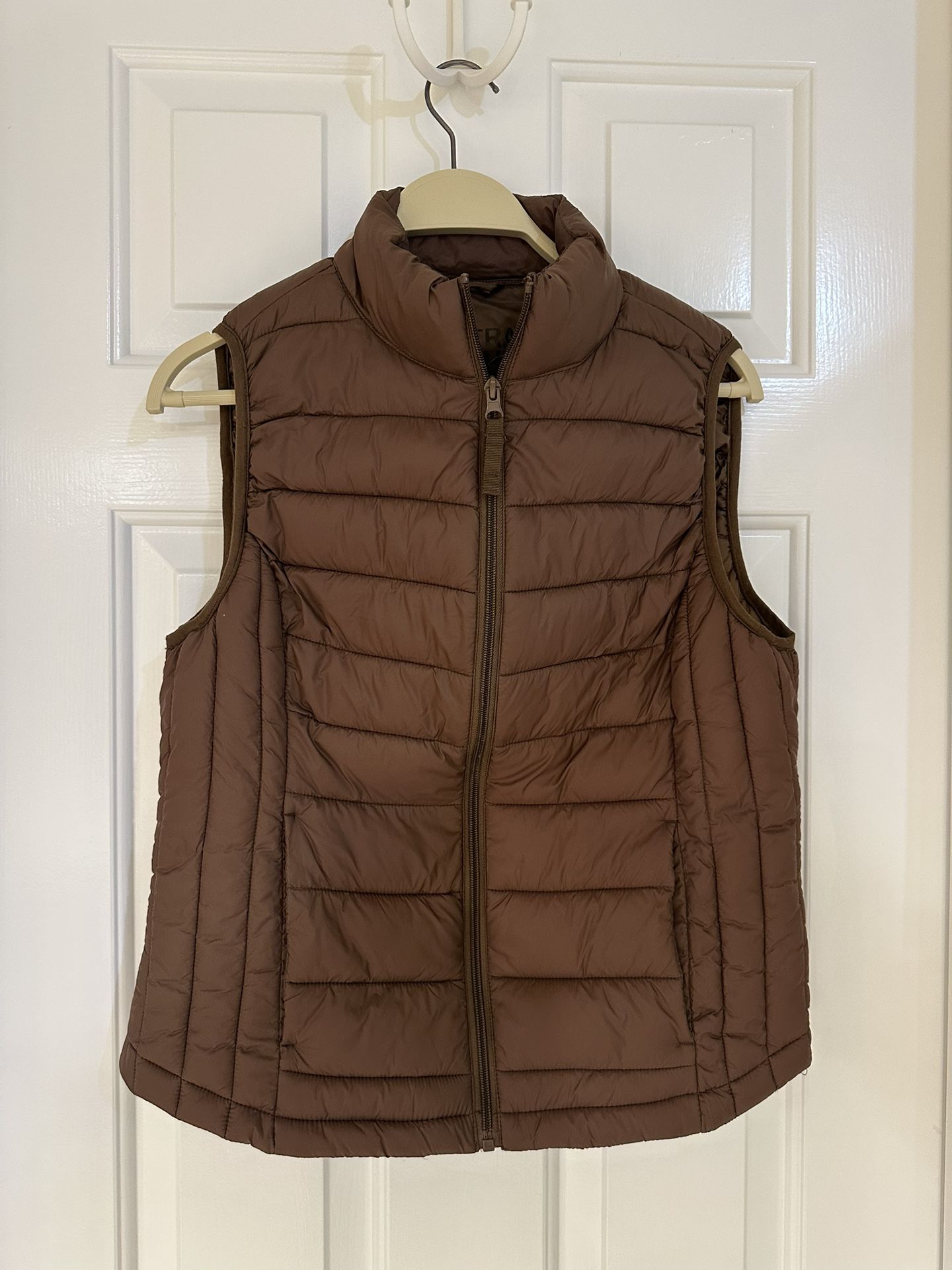 Ladies Large Brown Vest Size Large