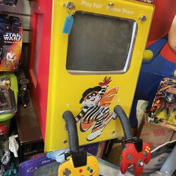 McDonald’s Nintendo Kiosk Nintendo 64 GameCube  N64 Video Games