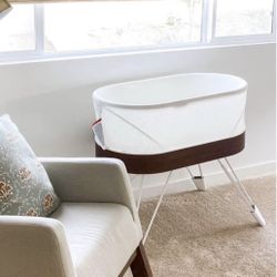 SNOO Bassinet & Sleep sacks 