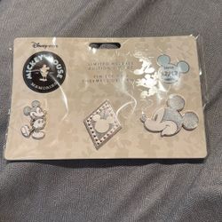 Disney Store Mickey Mouse Memories Limited Release Pin Set Of 3 Series 12/12 Pin