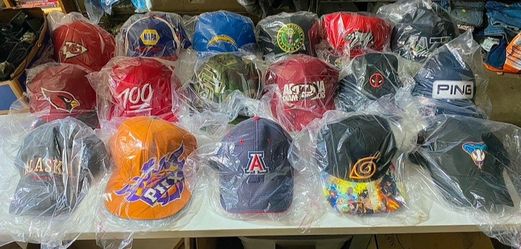 Hats/caps lot