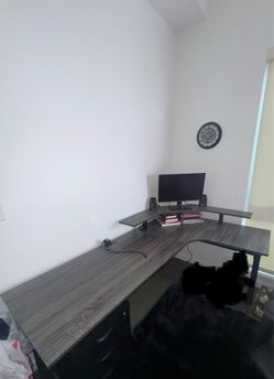L desk