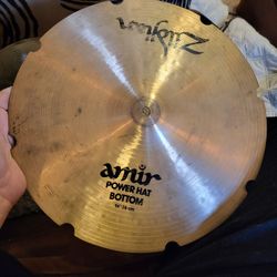 Zildjian Amir power hat bottom cymbal great condition. 