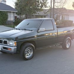1995 Nissan Pick Up Truck