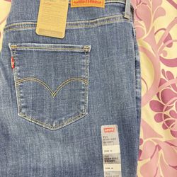 Women’s Levi’s Jeans Size 18W