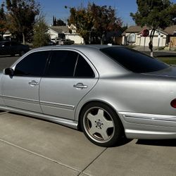 2000 Mercedes-Benz E-Class