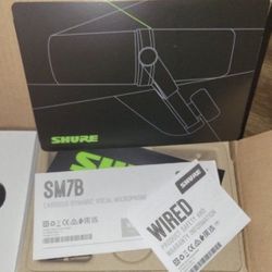 Shure SM7B Microphone