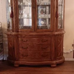 China Cabinet Good Quality Built to Last