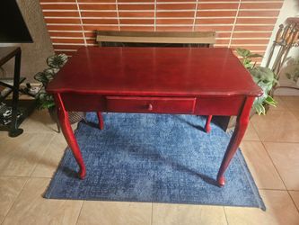 Vanity / Entry table