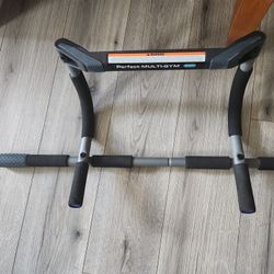 Pull Up Bar