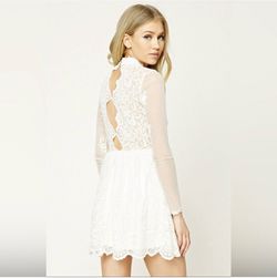 Vintage Lace Dress 🤍