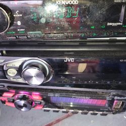 Kenwood Radio Bluetooth $40