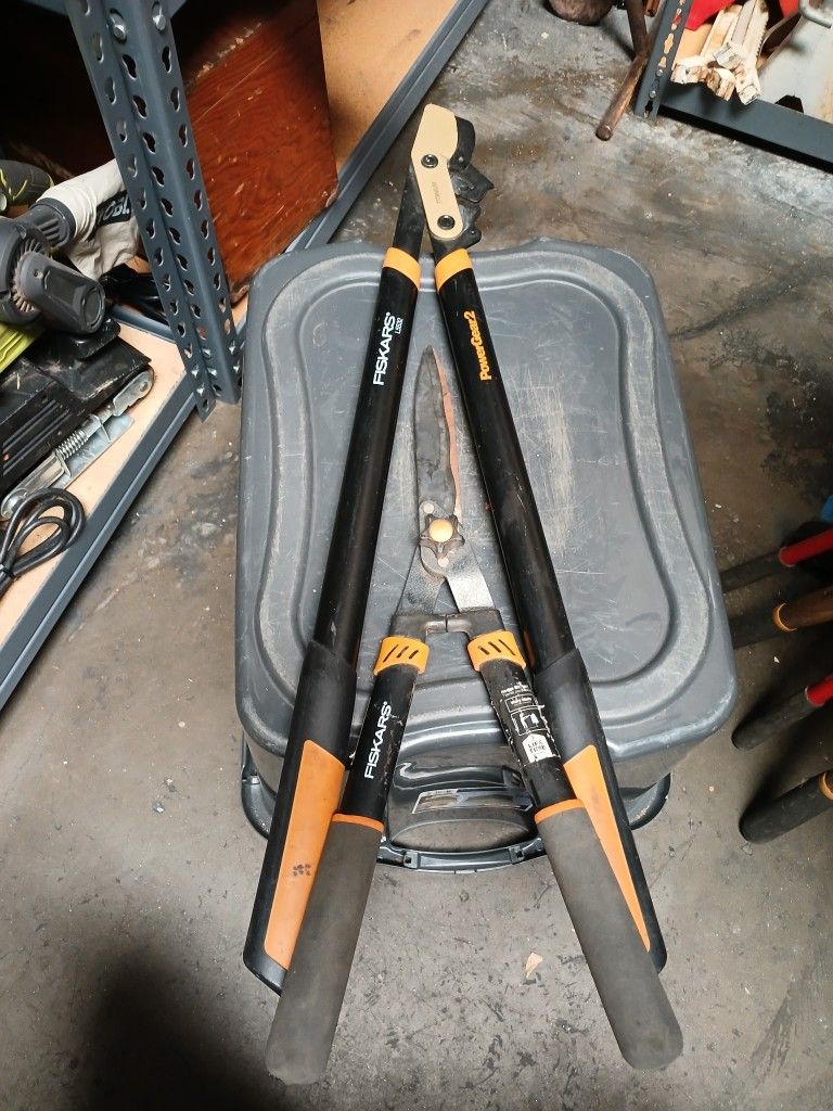 Tree Pruner & Grass Sheers by FISKARS PowerGear2