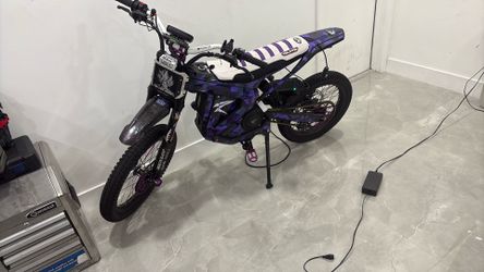 Romantic has 180 miles on it brand-new Romantic has 180 miles on it brand-new
