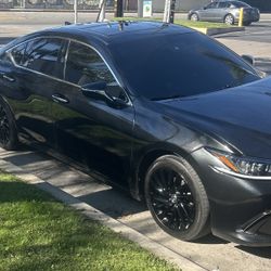 Lexus Es Hybrid Need A Ride ? 