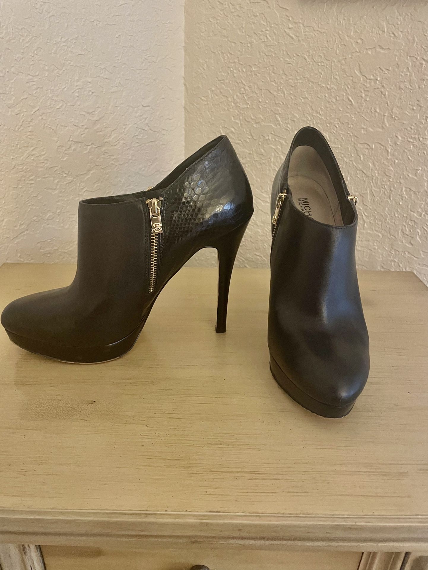 MICHAEL Michael Kors Black Leather & Python York Ankle Boots 