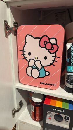 Hello kitty mini fridge